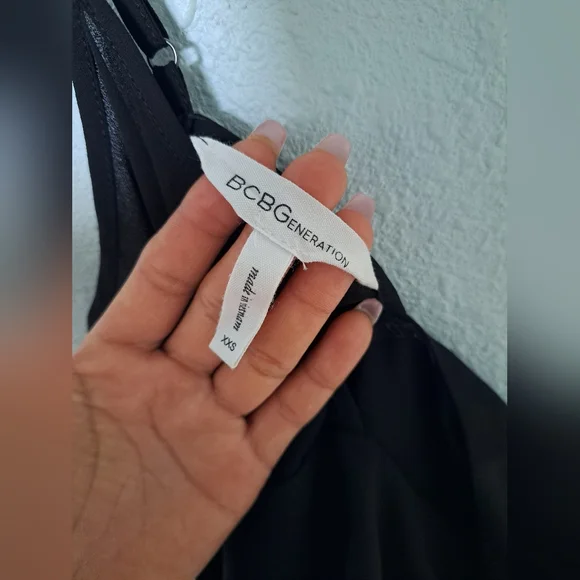 BCBGeneration Asymmetrical Black Blouse - Picture 4 of 6